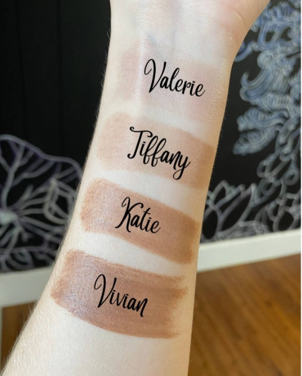Tinted Mineral Foundation - 31% Zinc Oxide - FREE DISPLAYS!: Tiffany / 1/2 Oz Pocket Size Plastic Tube